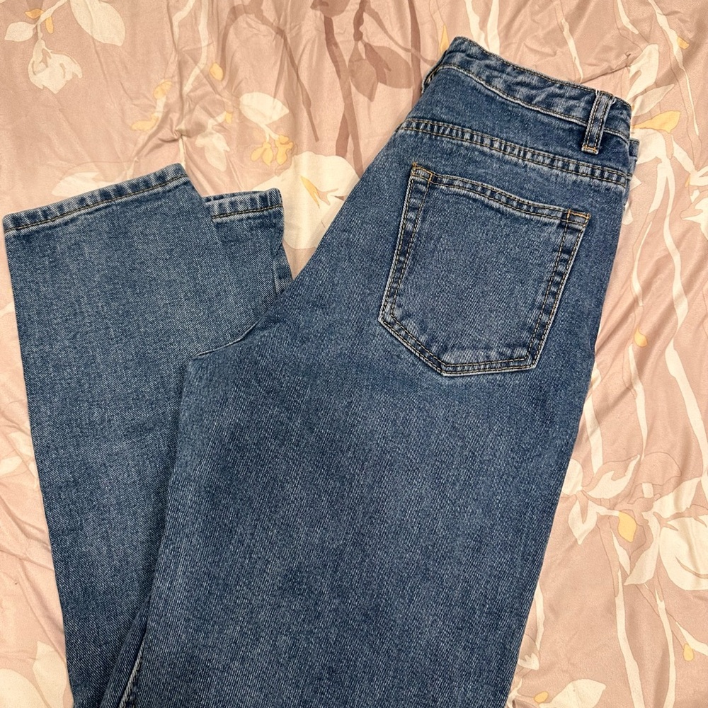 PrettyLittleThing Blue Denim Jeans